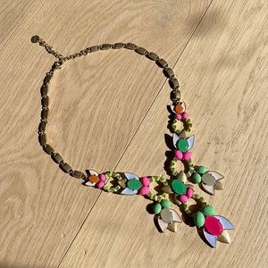 Stella and dot statement necklace